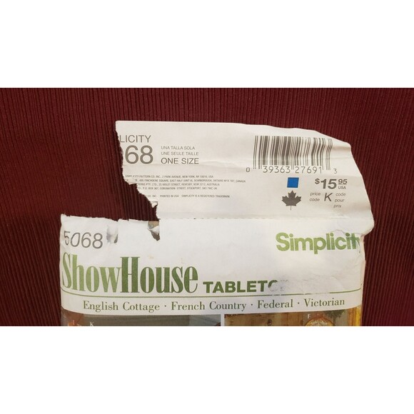 Table Top Accessories Sewing Pattern Simplicity 5068, Tablecloth, Table Runner - Picture 5 of 5